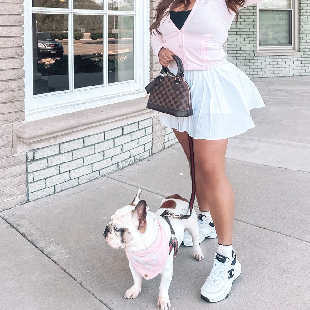 CHANEL Women's Suede Sneakers in White and Black - Picture 2 of 4